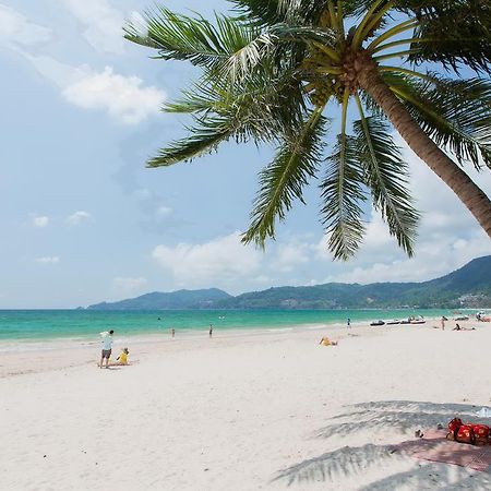 Time Out Hotel Beachfront Patong Exterior foto