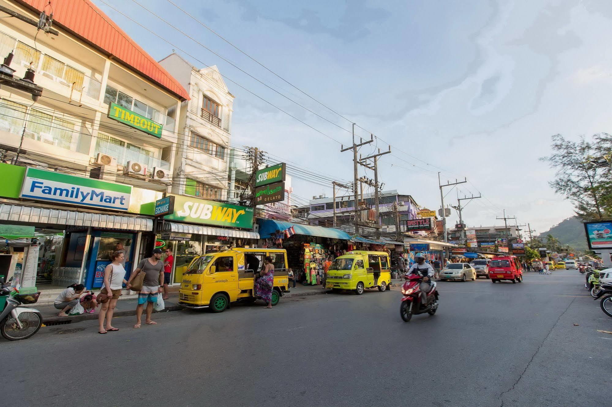 Time Out Hotel Beachfront Patong Exterior foto